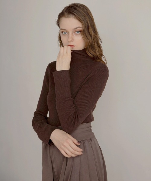 MIELI INVARIANT（ミエリインヴァリアント）の「Smooth Soft Turtle Knit（ニット/セーター・レディース・モカ/ブラウン/ブラック/アイボリー・FREE）」の10枚目の写真
