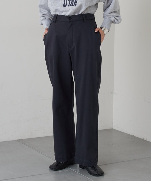 CIAOPANIC TYPY（チャオパニックティピー）の「光沢チノカラーパンツ（チノパンツ・レディース・ブラック/ベージュ/ダークグリーン/ピンク・SMALL/MEDIUM/LARGE）」の2枚目の写真