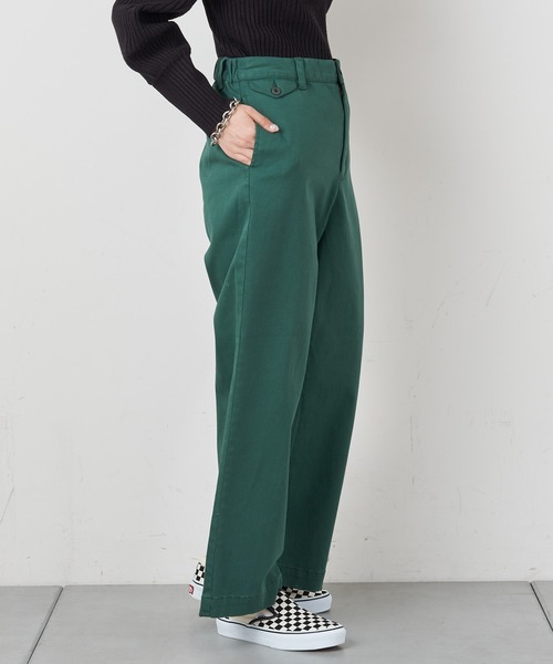 CIAOPANIC TYPY（チャオパニックティピー）の「光沢チノカラーパンツ（チノパンツ・レディース・ブラック/ベージュ/ダークグリーン/ピンク・SMALL/MEDIUM/LARGE）」の19枚目の写真