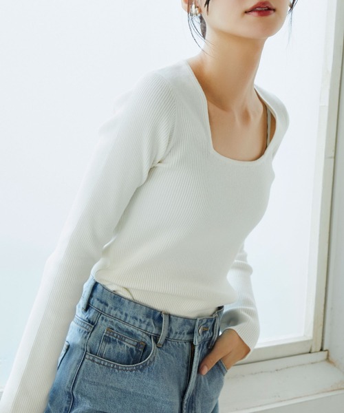 SAISON DE PAPILLON（セゾンドパピヨン）の「タイトシルエットスクエアネックニットプルオーバー（ニット/セーター・レディース・ブラック/ネイビー/ホワイト/ブラウン/パープル・L/M）」の18枚目の写真