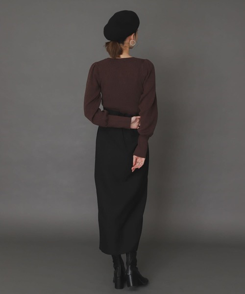 SENSE OF PLACE by URBAN RESEARCH(センスオブプレイスバイアーバンリサーチ)の「シャーリングスリーブセーター(ニット/セーター・レディース・ブラック/ベージュ/ブラウン/ブルー・ONE)」の13枚目の写真