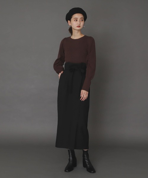 SENSE OF PLACE by URBAN RESEARCH(センスオブプレイスバイアーバンリサーチ)の「シャーリングスリーブセーター(ニット/セーター・レディース・ブラック/ベージュ/ブラウン/ブルー・ONE)」の14枚目の写真