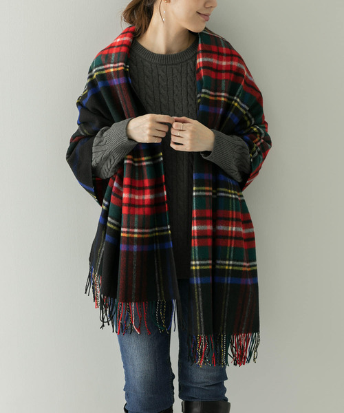 Glen Prince（グレンプリンス）の「Glen Prince　ウールチェックストール（マフラー・レディース・ホワイト/ブラック/モカ・ONE）」の2枚目の写真