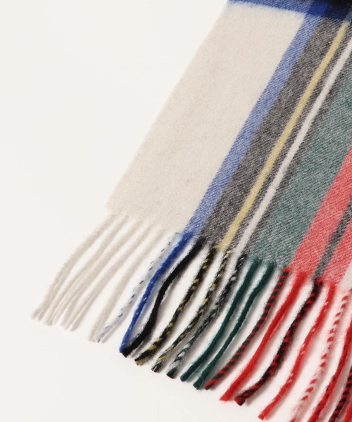 Glen Prince（グレンプリンス）の「Glen Prince　ウールチェックストール（マフラー・レディース・ホワイト/ブラック/モカ・ONE）」の12枚目の写真