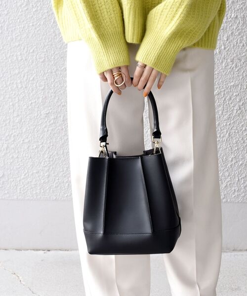 Carol J.（キャロルジェイ）の「GIANNI NOTARO CAROL J:ワンハンドルハンドバッグ◆（ショルダーバッグ・レディース・ブラック/ベージュ・ONE SIZE）」の12枚目の写真