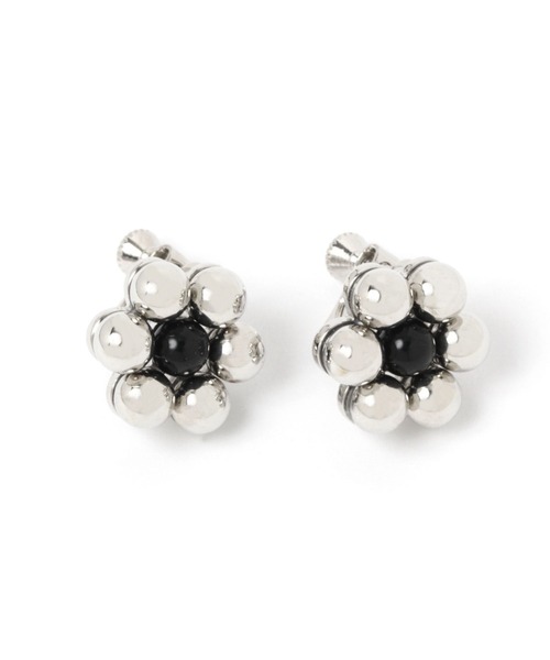 Me%(ミィパーセント)の「ハナTOPイヤリング2(イヤリング・レディース・グレー系その他/ホワイト・FREE)」の1枚目の写真