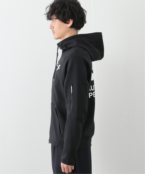 NIKE(ナイキ)の「【NIKE / ナイキ】 NSW GX AP フリース フルジップ L/S フーディ(パーカー・メンズ・ブラック/チャコールグレー・MEDIUM/LARGE)」の5枚目の写真