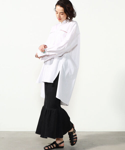 Rie Miller(リエミラー)の「レギュラーカラーチュニック丈ストライプシャツ(シャツ/ブラウス・レディース・ブルー系その他3/グリーン系その他3/レッド系その他3・38)」の1枚目の写真