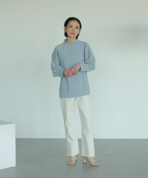 rem closet(レムクローゼット)の「チャイナシャツ(シャツ/ブラウス・レディース・ベージュ/アイボリー/サックスブルー・FREE)」の5枚目の写真