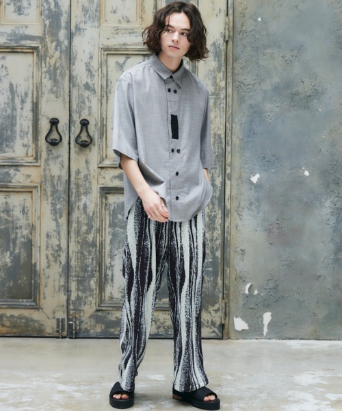 CASPER JOHN（キャスパージョン）の「Graphic pleats slacks