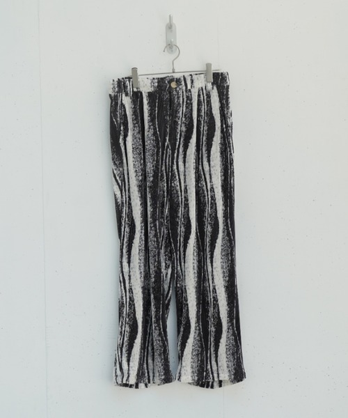 CASPER JOHN（キャスパージョン）の「Graphic pleats slacks/グラフィックプリーツスラックス（スラックス・メンズ・ホワイト×ブラック/ベージュ・SMALL/MEDIUM/LARGE）」の15枚目の写真