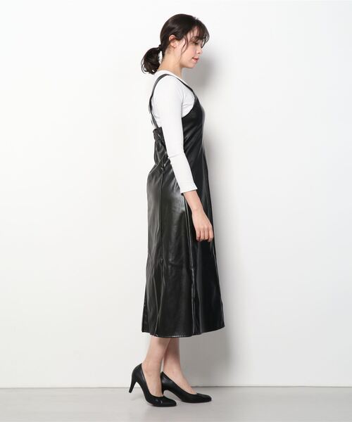 AS KNOW AS PINKY(アズノゥアズピンキー)の「ヴィーガンレザーでイチオシジャンパースカート(ジャンパースカート・レディース・アイボリー/ブラック/ベージュ・FREE)」の5枚目の写真