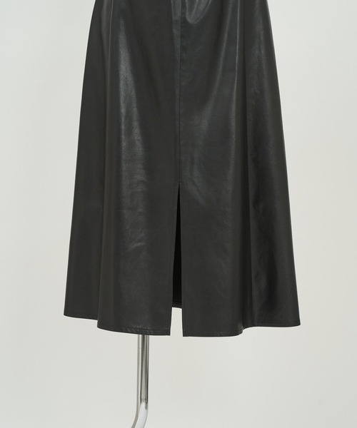 AS KNOW AS PINKY(アズノゥアズピンキー)の「ヴィーガンレザーでイチオシジャンパースカート(ジャンパースカート・レディース・アイボリー/ブラック/ベージュ・FREE)」の20枚目の写真