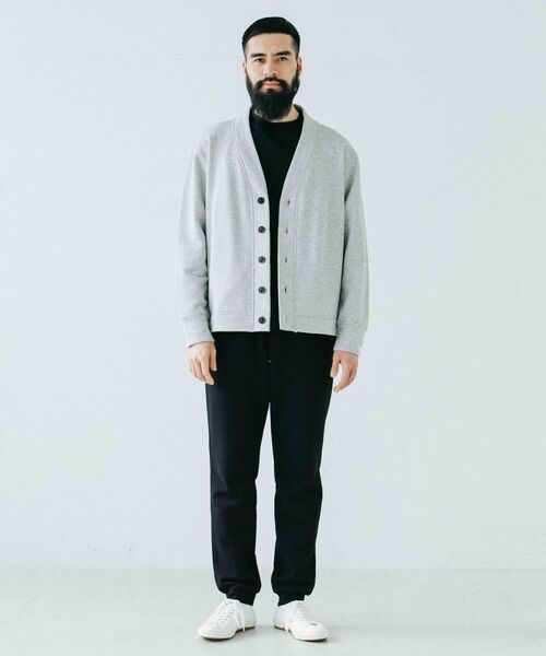 SHIPS(シップス)の「【SHIPS別注】THYARD: SOLOTEX(R) コットン Vネック カーディガン(カーディガン/ボレロ・メンズ・ブラック/ネイビー/グレー・SMALL/MEDIUM/LARGE/X-LARGE)」の15枚目の写真