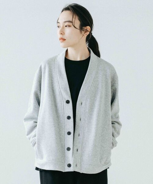 SHIPS(シップス)の「【SHIPS別注】THYARD: SOLOTEX(R) コットン Vネック カーディガン(カーディガン/ボレロ・メンズ・ブラック/ネイビー/グレー・SMALL/MEDIUM/LARGE/X-LARGE)」の16枚目の写真