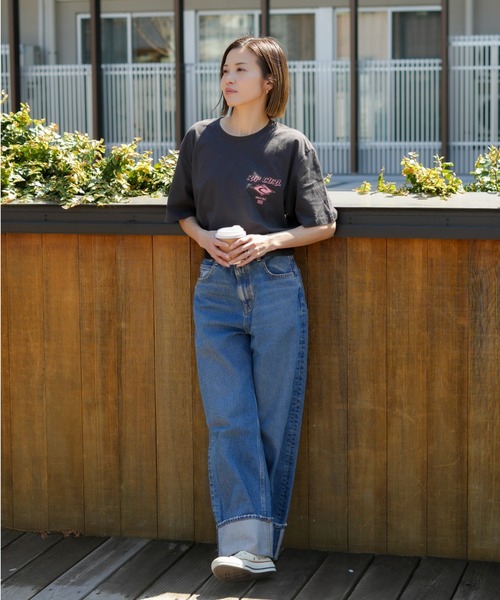 rip curl(リップカール)の「【RIPCURL(リップカール)】FADE OUT ICON/アイコンロゴバックプリント半袖ワンポイントTシャツ(Tシャツ/カットソー・メンズ・ブラック/ナチュラル/ピンク系その他2/ブルー系その他/プラム/ブラック×ピンク/セージグリーン/グリーン系その他・SMALL/MEDIUM/LARGE/X-LARGE/X-SMALL)」の11枚目の写真