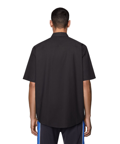 DIESEL（ディーゼル）の「メンズ シャツ 半そで プリント（シャツ/ブラウス・メンズ・ホワイト/ブラック・SMALL/MEDIUM/X-LARGE/X-SMALL/XX-LARGE/LARGE）」の21枚目の写真