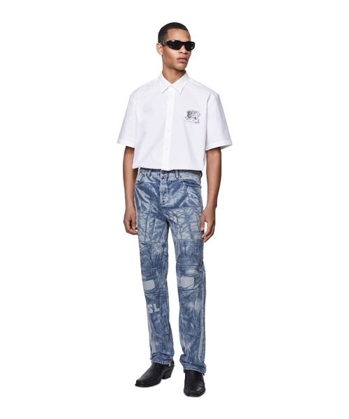 DIESEL（ディーゼル）の「メンズ シャツ 半そで プリント（シャツ/ブラウス・メンズ・ホワイト/ブラック・SMALL/MEDIUM/X-LARGE/X-SMALL/XX-LARGE/LARGE）」の9枚目の写真