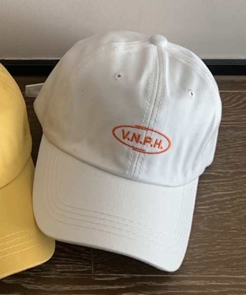 MGV(エムジーヴィー)の「V.N.P.Hワンポイントキャップ(キャップ・メンズ・ホワイト/ブラック/ベージュ/イエロー・FREE)」の2枚目の写真