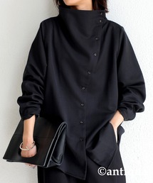 ボトルネックデザインシャツ