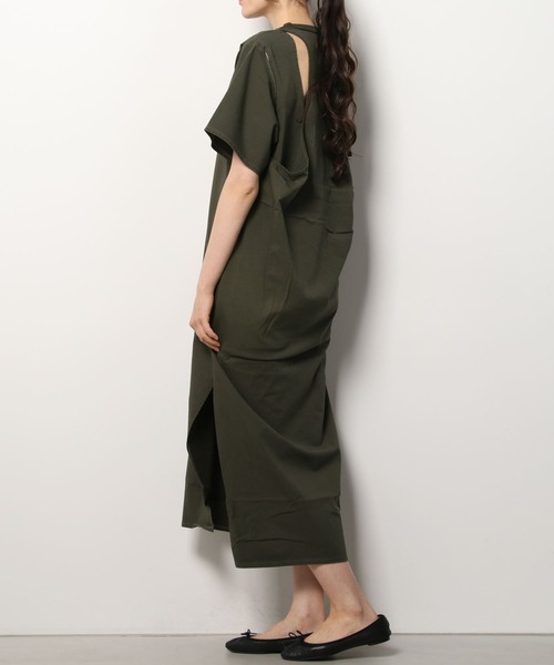 k3&co.(ケイスリーアンドコー)の「SULFURATION TEE DRESS(ワンピース・レディース・ブラック/オリーブ・ONE SIZE)」の22枚目の写真