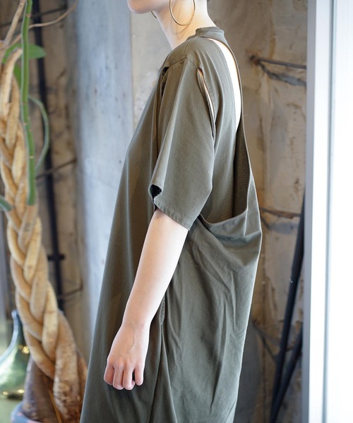 k3&co.(ケイスリーアンドコー)の「SULFURATION TEE DRESS(ワンピース・レディース・ブラック/オリーブ・ONE SIZE)」の4枚目の写真