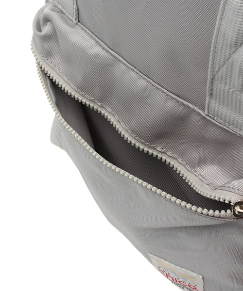 Chico(チコ)の「【who's who Chico】ナイロン2WAYBAG(バックパック/リュック・レディース・ベージュ/ブラック/グレー/ブルー・FREE)」の15枚目の写真