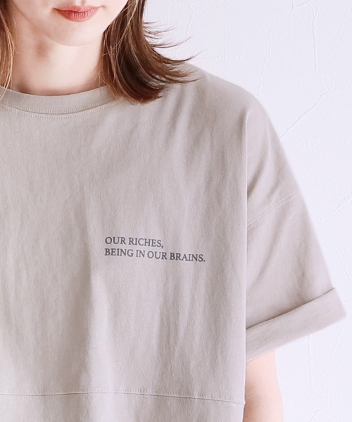 reca(レカ)の「バッグスリットロゴチュニック(Tシャツ/カットソー・レディース・チャコールグレー/オフホワイト/グリーン/グレイッシュベージュ・FREE)」の22枚目の写真