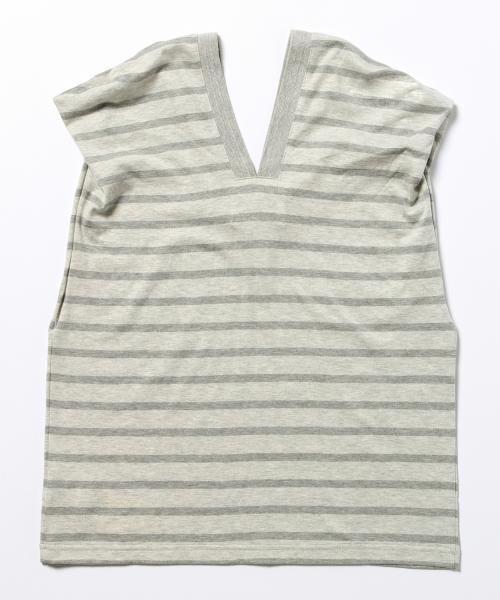 Ray BEAMS（レイビームス）の「RBS / タック Vネック Tシャツ（Tシャツ/カットソー・レディース・オフホワイト/グレー/ネイビー・ONE SIZE）」の22枚目の写真