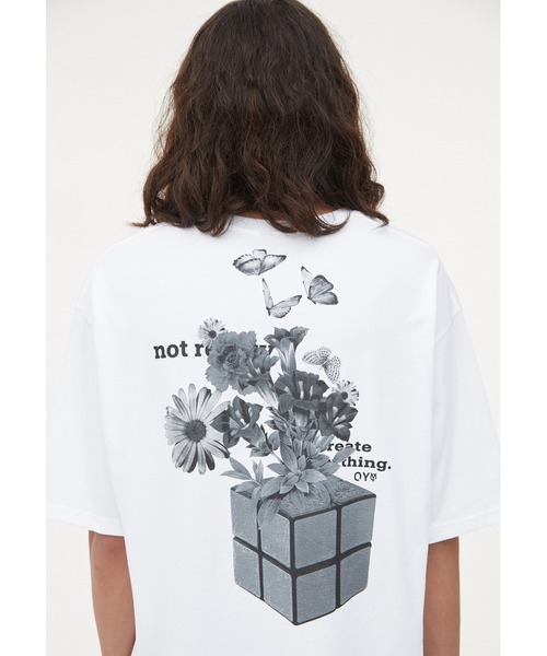 OY(オーワイ)の「『OY/オーワイ』CUBE FLOWER LOGO T/キューブフラワーロゴ 半袖Tシャツ(Tシャツ/カットソー・メンズ・ホワイト/ブラック/グレー・M/L)」の2枚目の写真