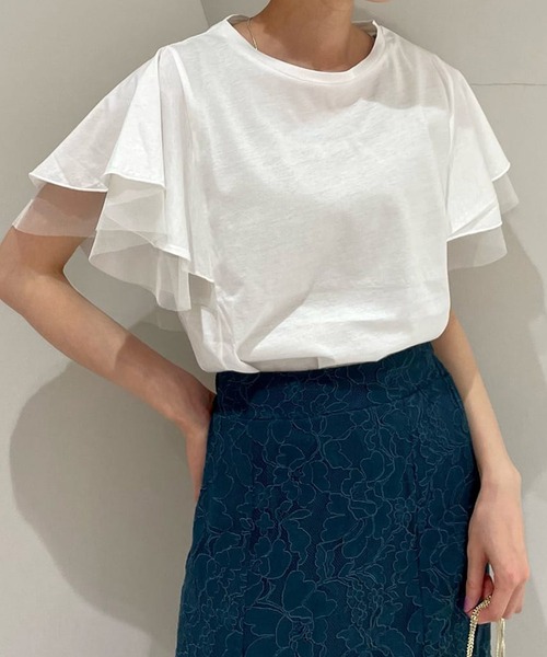 un dix cors（アンディコール）の「大人フェミニン　チュールフレアスリーブカットソー（Tシャツ/カットソー・レディース・ブラック/ベージュ/オフホワイト・FREE）」の2枚目の写真