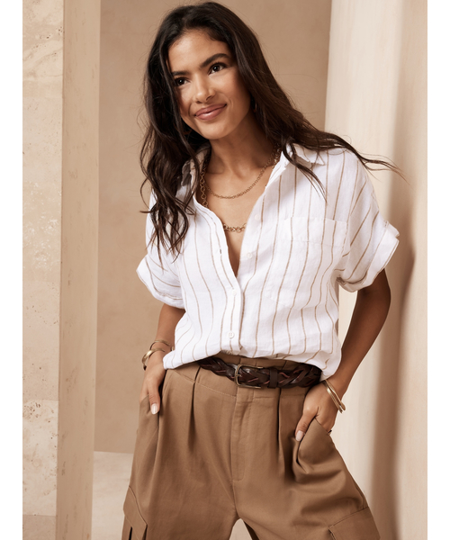 Banana Republic(バナナリパブリック)の「リネン リゾートシャツ(シャツ/ブラウス・レディース・ホワイト/ベージュ/ブルー/ホワイト系その他・S/M/XS/L)」の3枚目の写真