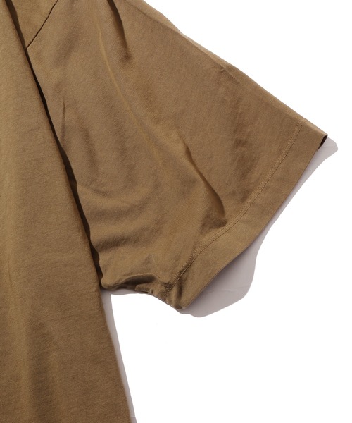 CAL．Berries（カルベリーズ）の「CAL．Berries/カルベリーズ ORGANIC BIG TEE UNISEX ビッグＴシャツ ヘビーウェイト（Tシャツ/カットソー・メンズ・カーキ/オフホワイト・S/L/M）」の4枚目の写真