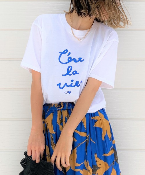 Q（キュー）の「レタードロゴT（Tシャツ/カットソー・レディース・ライトグレー/ホワイト・MEDIUM）」の3枚目の写真