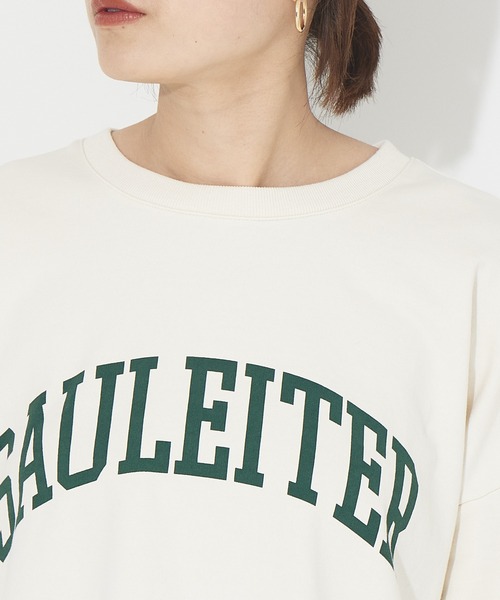 MICA&DEAL(マイカ&ディール)の「【MICA&DEAL】【WEB限定】プリントロゴプルオーバー/スウェット(Tシャツ/カットソー・レディース・チャコールグレー/レッド/アイボリー・フリー)」の4枚目の写真