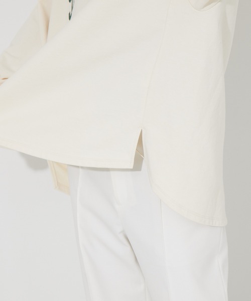 MICA&DEAL(マイカ&ディール)の「【MICA&DEAL】【WEB限定】プリントロゴプルオーバー/スウェット(Tシャツ/カットソー・レディース・チャコールグレー/レッド/アイボリー・フリー)」の8枚目の写真