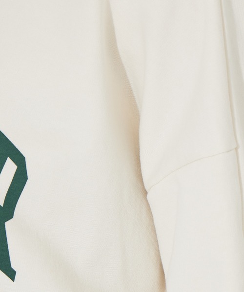 MICA&DEAL(マイカ&ディール)の「【MICA&DEAL】【WEB限定】プリントロゴプルオーバー/スウェット(Tシャツ/カットソー・レディース・チャコールグレー/レッド/アイボリー・フリー)」の6枚目の写真