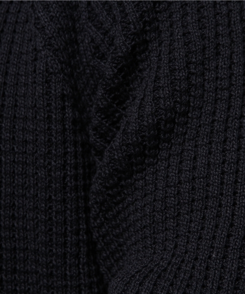 EDIFICE（エディフィス）の「◇J.KNIT ワッフル クルーネックニット（ニット/セーター・メンズ・ネイビー/ホワイト・44/46/48）」の10枚目の写真