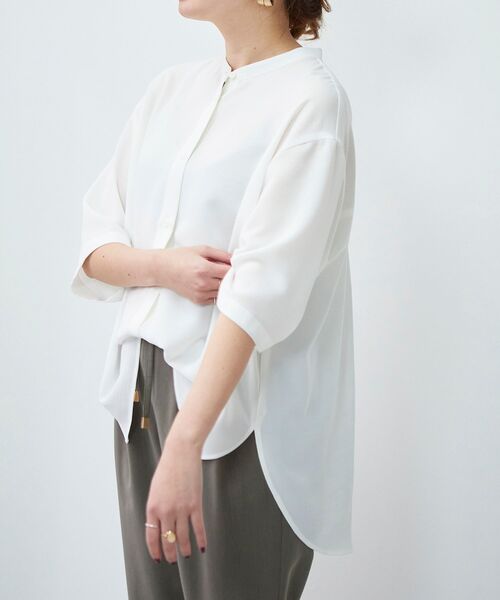 le.coeur blanc（ルクールブラン）の「2wayジョーゼットブラウス（シャツ/ブラウス・レディース・オフホワイト/ダークグレー/ピンク系その他・38）」の16枚目の写真