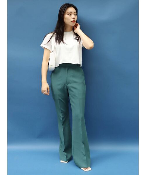 EVRIS（エヴリス）の「センタープレスフレアパンツ（その他パンツ・レディース・ブラック/レッド/グリーン・SMALL/MEDIUM）」の15枚目の写真