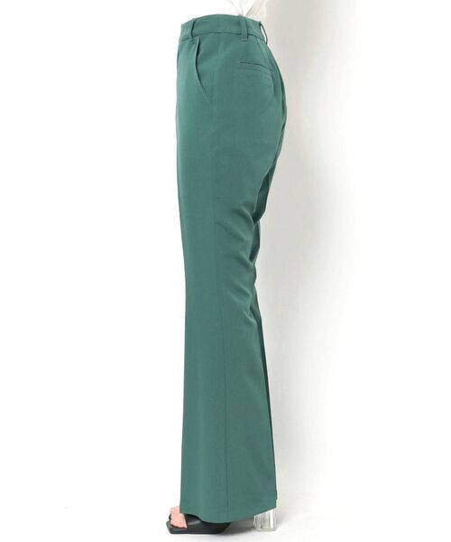 EVRIS（エヴリス）の「センタープレスフレアパンツ（その他パンツ・レディース・ブラック/レッド/グリーン・SMALL/MEDIUM）」の19枚目の写真