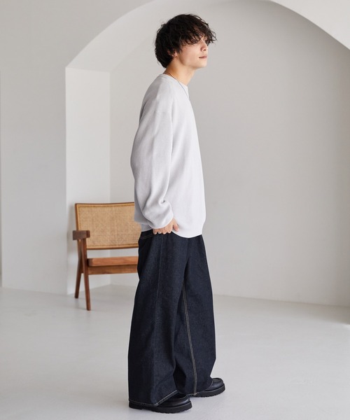 MONO-MART（モノマート）の「ルーズストレートタックカラーワイドデニムパンツ（デニムパンツ・メンズ・レッド/ワンウォッシュ/チャコールグレー/パープル/グリーン/ライトグレー/サックスブルー/グレー/ホワイト/ブラウン・L/M/S）」の21枚目の写真