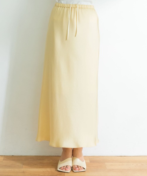 URBAN RESEARCH(アーバンリサーチ)の「タイトフレアロングスカート(スカート・レディース・ブラウン系その他/ベージュ系その他・38/36)」の4枚目の写真