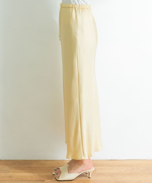 URBAN RESEARCH(アーバンリサーチ)の「タイトフレアロングスカート(スカート・レディース・ブラウン系その他/ベージュ系その他・38/36)」の5枚目の写真