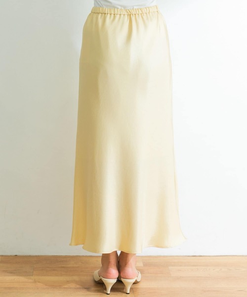 URBAN RESEARCH(アーバンリサーチ)の「タイトフレアロングスカート(スカート・レディース・ブラウン系その他/ベージュ系その他・38/36)」の6枚目の写真