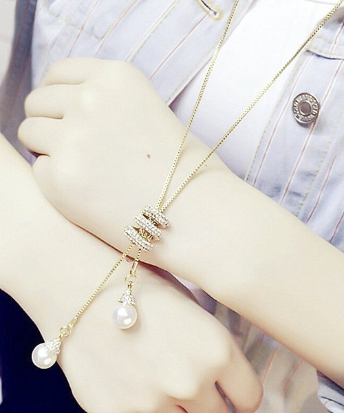 gossip！ロサンゼルス（ゴシップロサンゼルス）の「ラリエット風　Y字ロングネックレス（ネックレス・レディース・シルバー/ゴールド・FREE）」の2枚目の写真