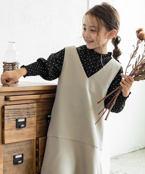 lulpini（ルルピー二）の「kids ドットパフショルダーブラウス（シャツ/ブラウス・キッズ・オフホワイト/ブラック・S/M/L）」の3枚目の写真