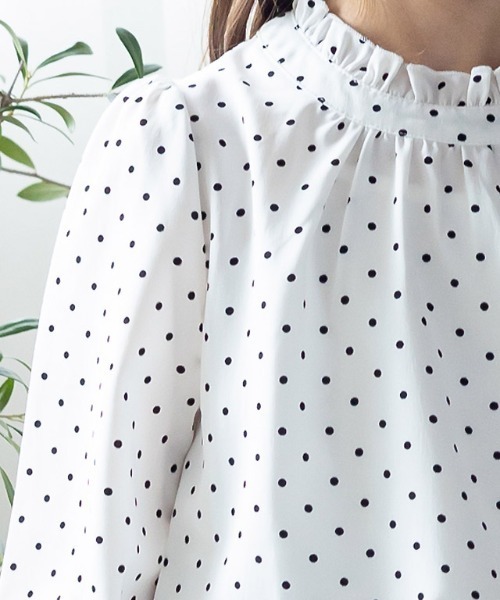 lulpini（ルルピー二）の「kids ドットパフショルダーブラウス（シャツ/ブラウス・キッズ・オフホワイト/ブラック・S/M/L）」の6枚目の写真