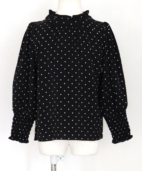 lulpini（ルルピー二）の「kids ドットパフショルダーブラウス（シャツ/ブラウス・キッズ・オフホワイト/ブラック・S/M/L）」の4枚目の写真
