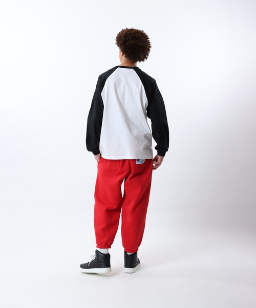 Champion(チャンピオン)の「【Champion/チャンピオン】メンズ アクションスタイル ロングスリーブラグランTシャツ(Tシャツ/カットソー・メンズ・グレー/ホワイト×レッド/ホワイト×ブラック/グレー系その他3・X-LARGE/LARGE/MEDIUM/SMALL)」の16枚目の写真